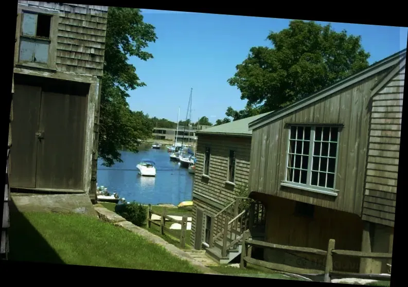 Woods Hole Oceanographic Institution